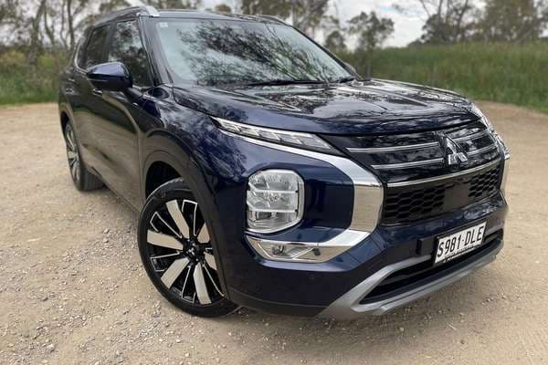 2025 Mitsubishi Outlander